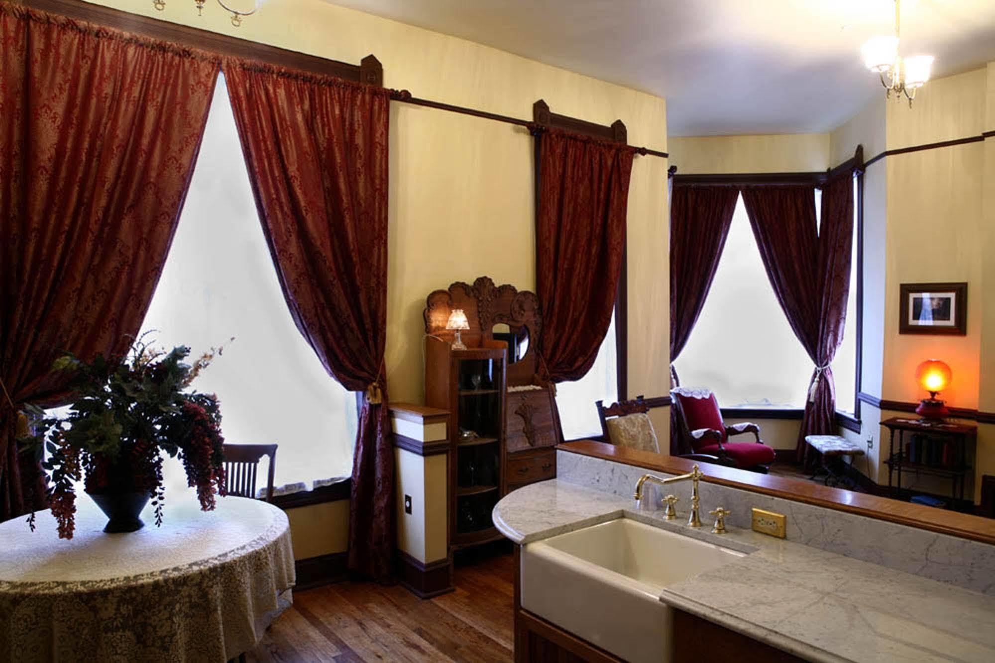 Martin & Mason Hotel Deadwood Luaran gambar